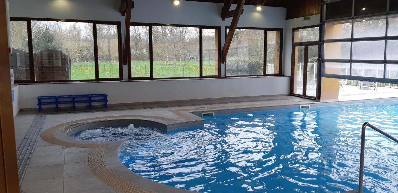 Charmant Logement Avec Piscine Bergerac Extérieur photo